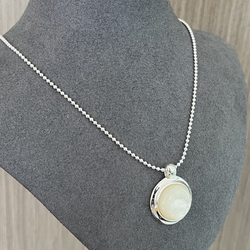 925 Sterling Silver White Mother of Pearl Moon Pendant Necklace - floysun