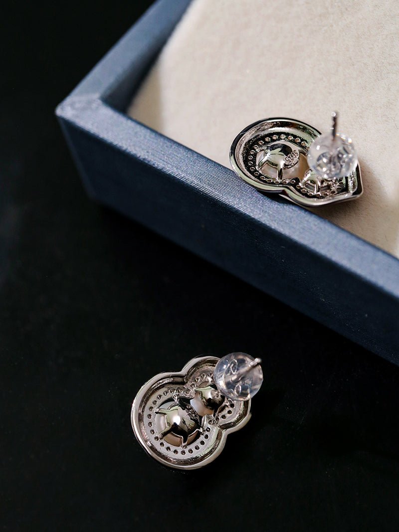 Angora Red Pearl Gourd Studs - floysun