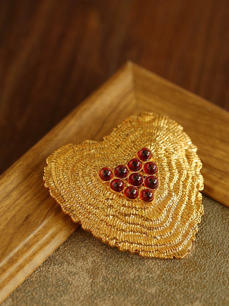 Antique Style Fashion Heart Red Agate Brooch - floysun