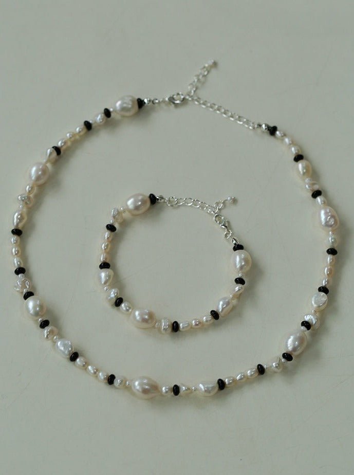 Baroque Pearl and Black Onyx Beaded Necklace - floysun