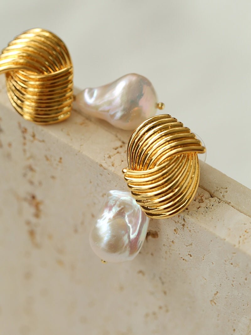 Baroque Pearl Twisted Metal Stripe Texture Earrings - floysun