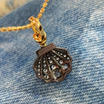 Black Gold Shell Necklace with Gradient Lab - Grown Diamonds - floysun