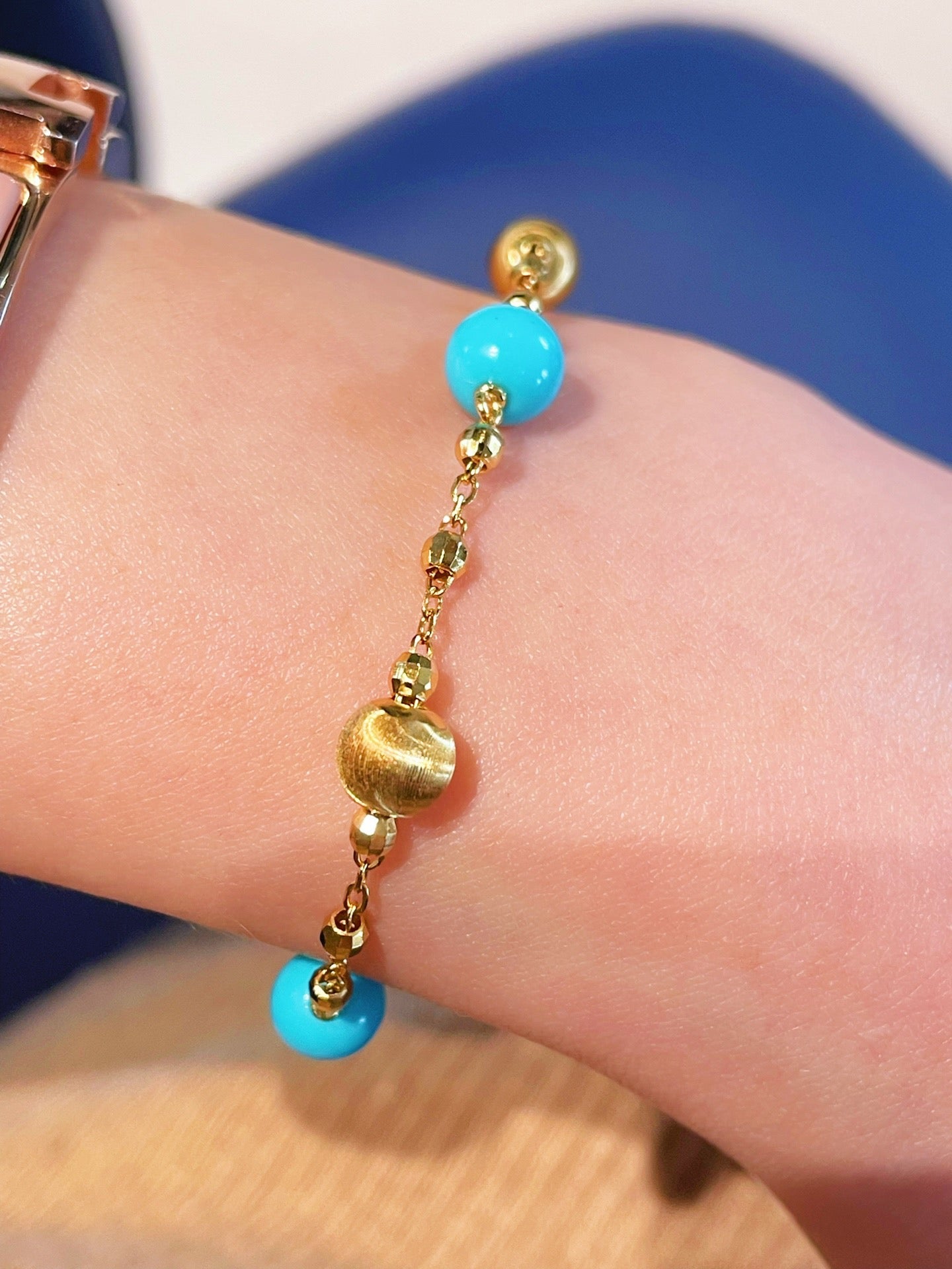Blue Turquoise & Brushed Gold Beaded Chain Pull Bracelet - floysun