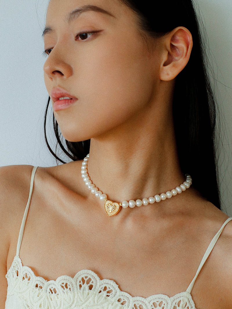 Boho Chic Pearl Necklace with Vintage Heart Pendant – Soft Glow Elegance - floysun