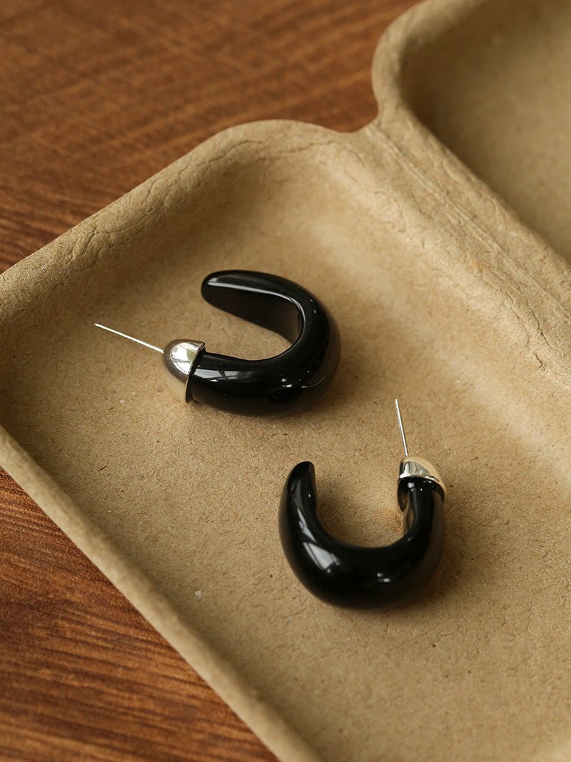 Bold Arc – Natural Stone C - Hoop Earrings in Black Onyx, Tiger’s Eye & Red Stone - floysun