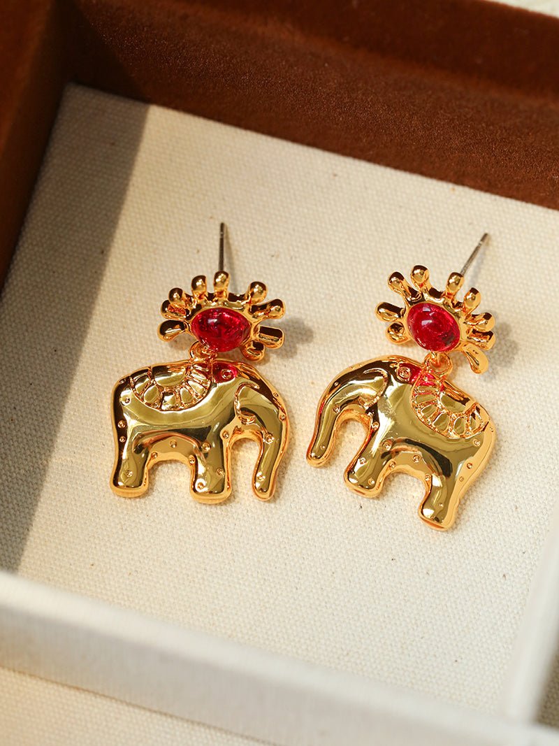 “Born to Shine” Garnet Elephant Earrings - Gold - floysun