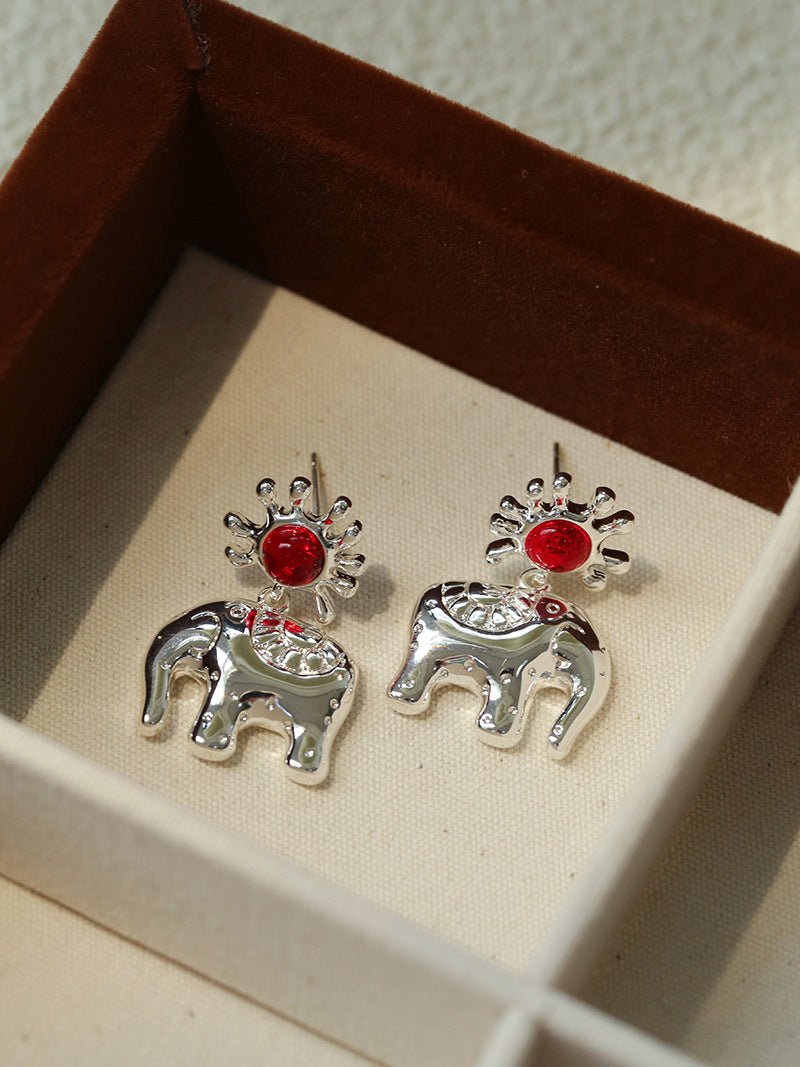 “Born to Shine” Garnet Elephant Earrings - Silver - floysun