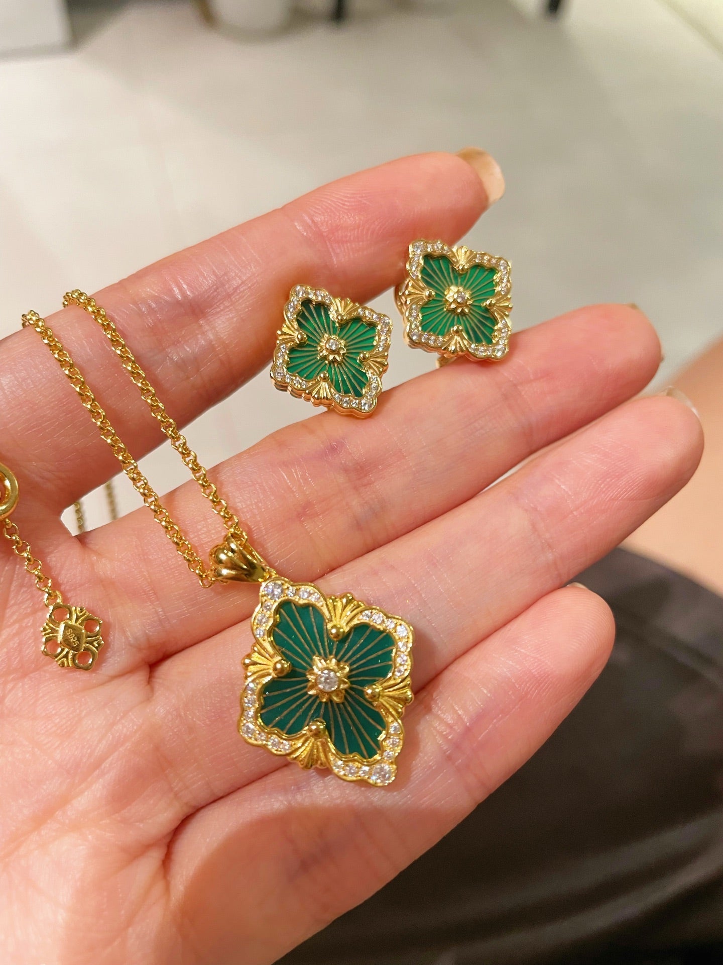 Boucheron - Inspired Four - Leaf Clover Stud Earrings – Green Onyx - floysun