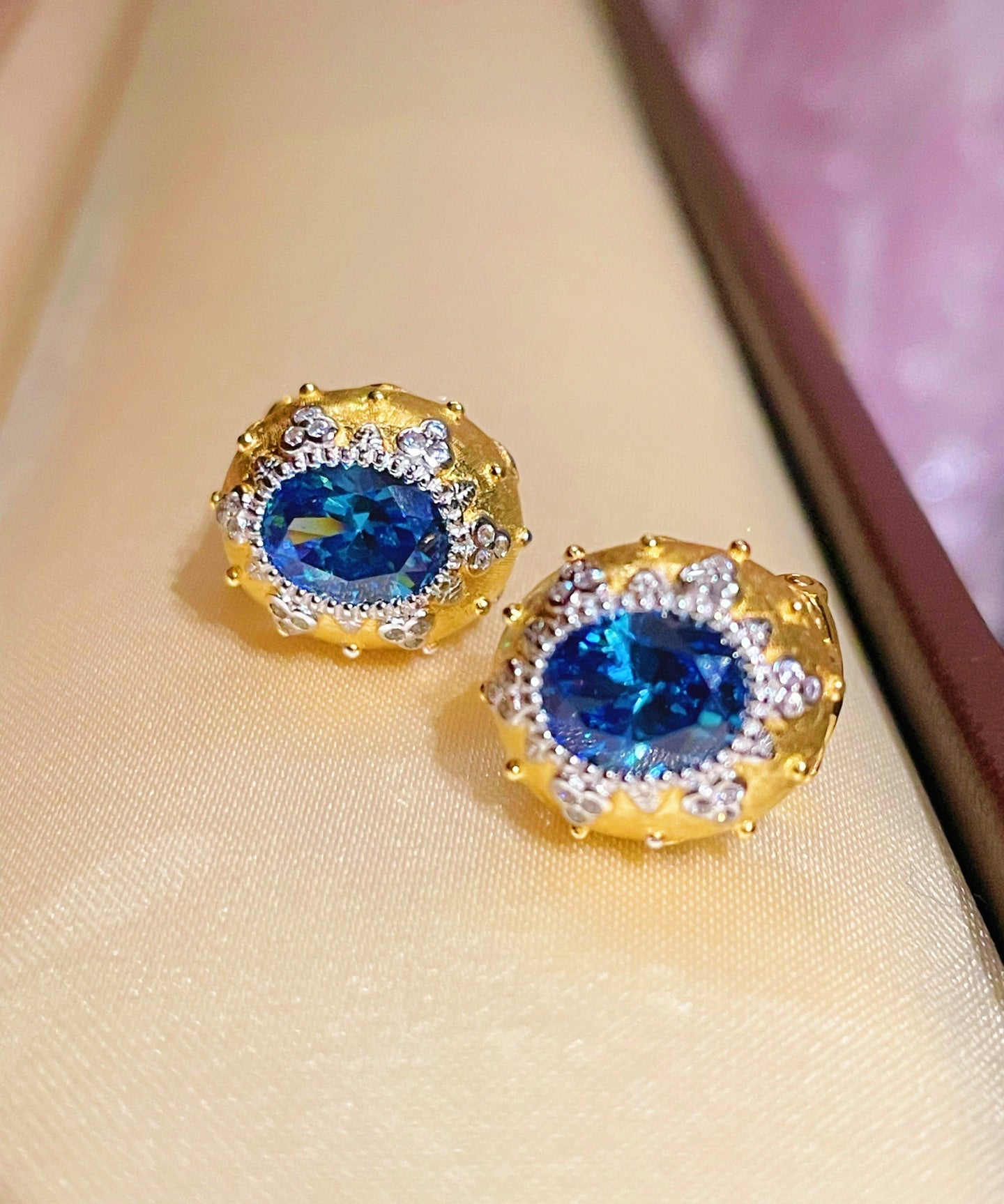 Brushed Blue Sapphire Hexa - Star Earrings - floysun