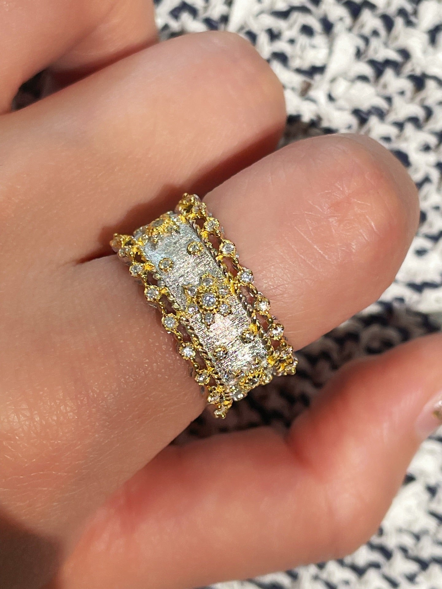 Brushed Dual - Tone North Star Wide Band Ring - floysun