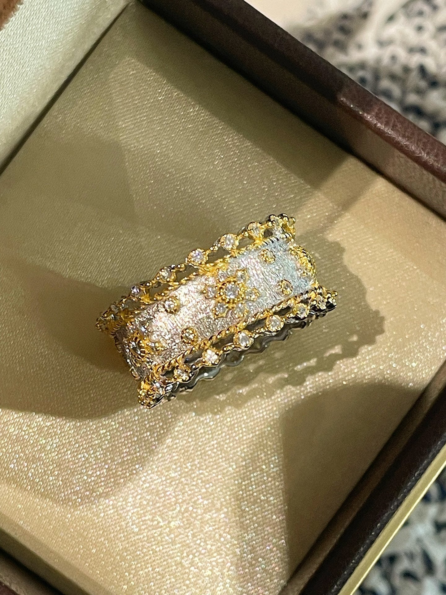 Brushed Dual - Tone North Star Wide Band Ring - floysun