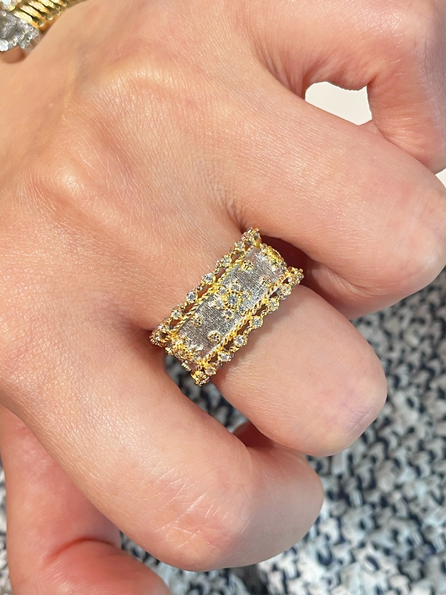 Brushed Dual - Tone North Star Wide Band Ring - floysun