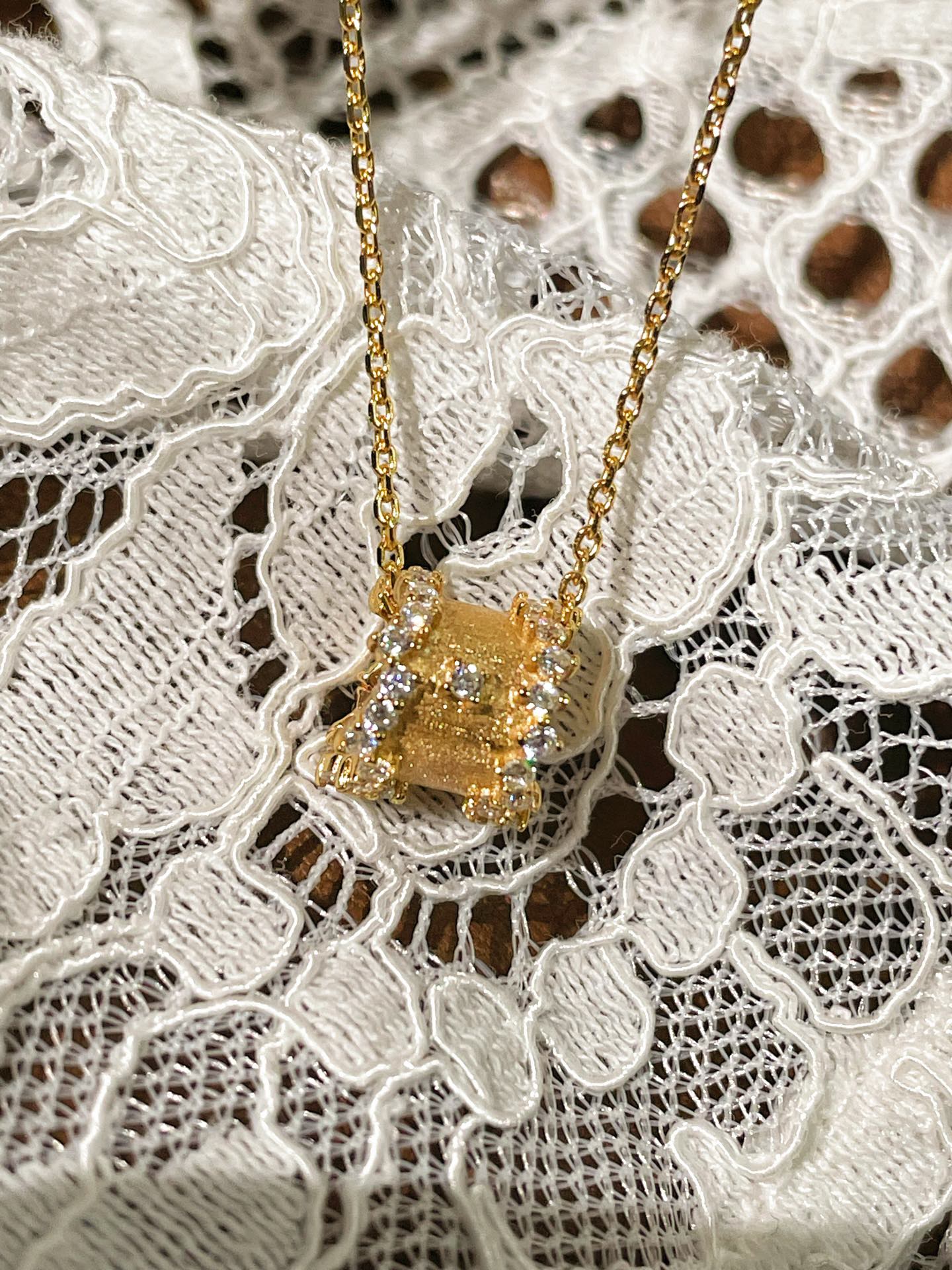 Brushed Sparkling Diamond Fortune Bead Necklace - floysun