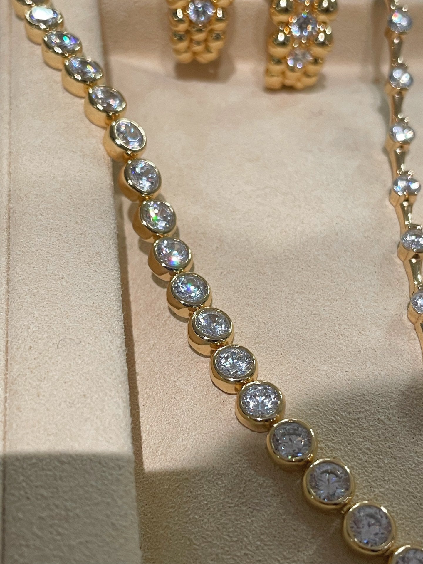 BubbleGlow Pavé Bubble Link Bracelet - floysun