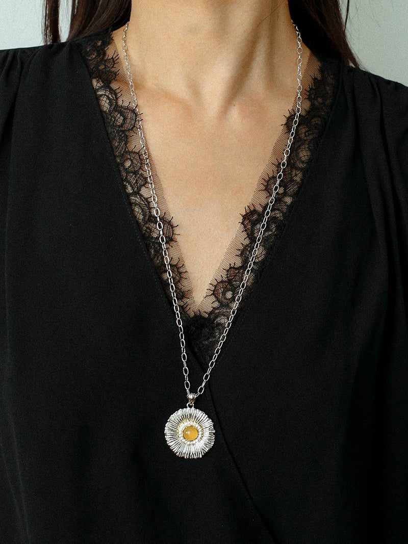 Buccellati - Inspired Daisy Pendant Necklace - floysun