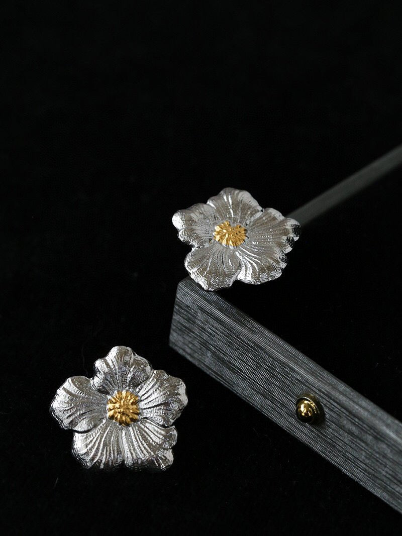 Buccellati - Inspired Gardenia Flower Stud Earrings - floysun