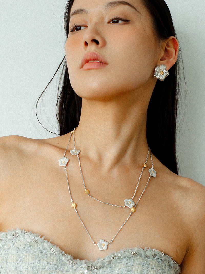 Buccellati - Inspired Gardenia Flower Stud Earrings - floysun