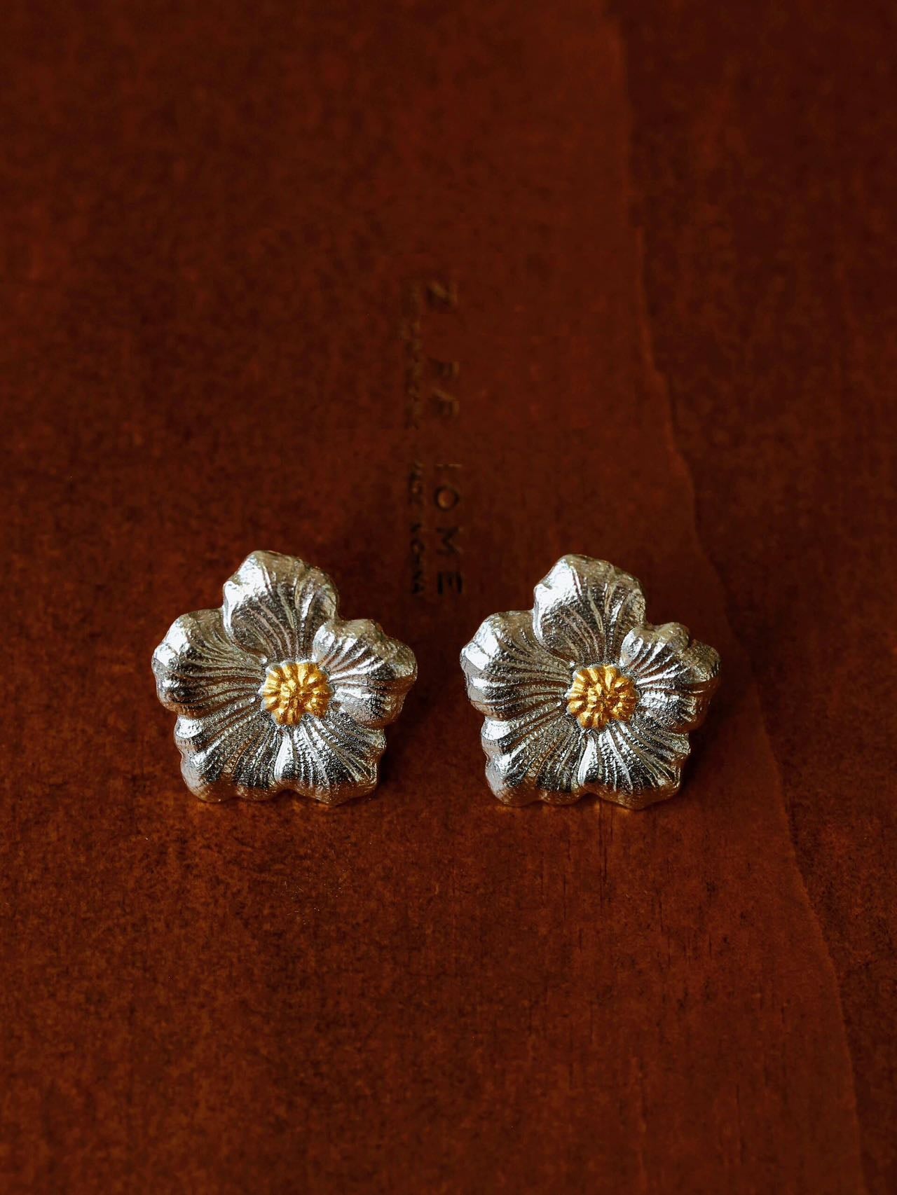 Buccellati - Inspired Gardenia Flower Stud Earrings - floysun