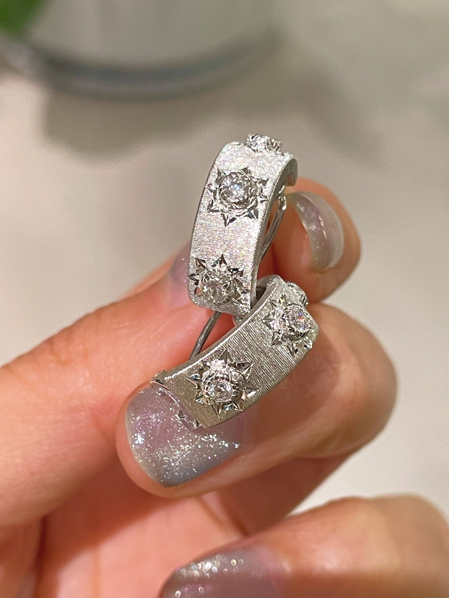 Buccellati - Style Satin Finish Hoop Earrings - floysun