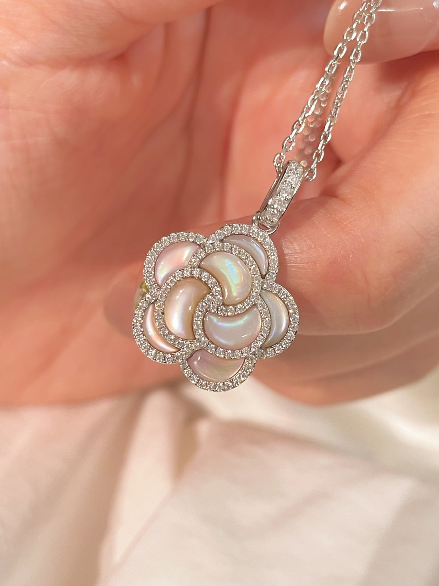 Camellia Sparkle Pendant Necklace – Natural Pink Mother - of - Pearl - floysun