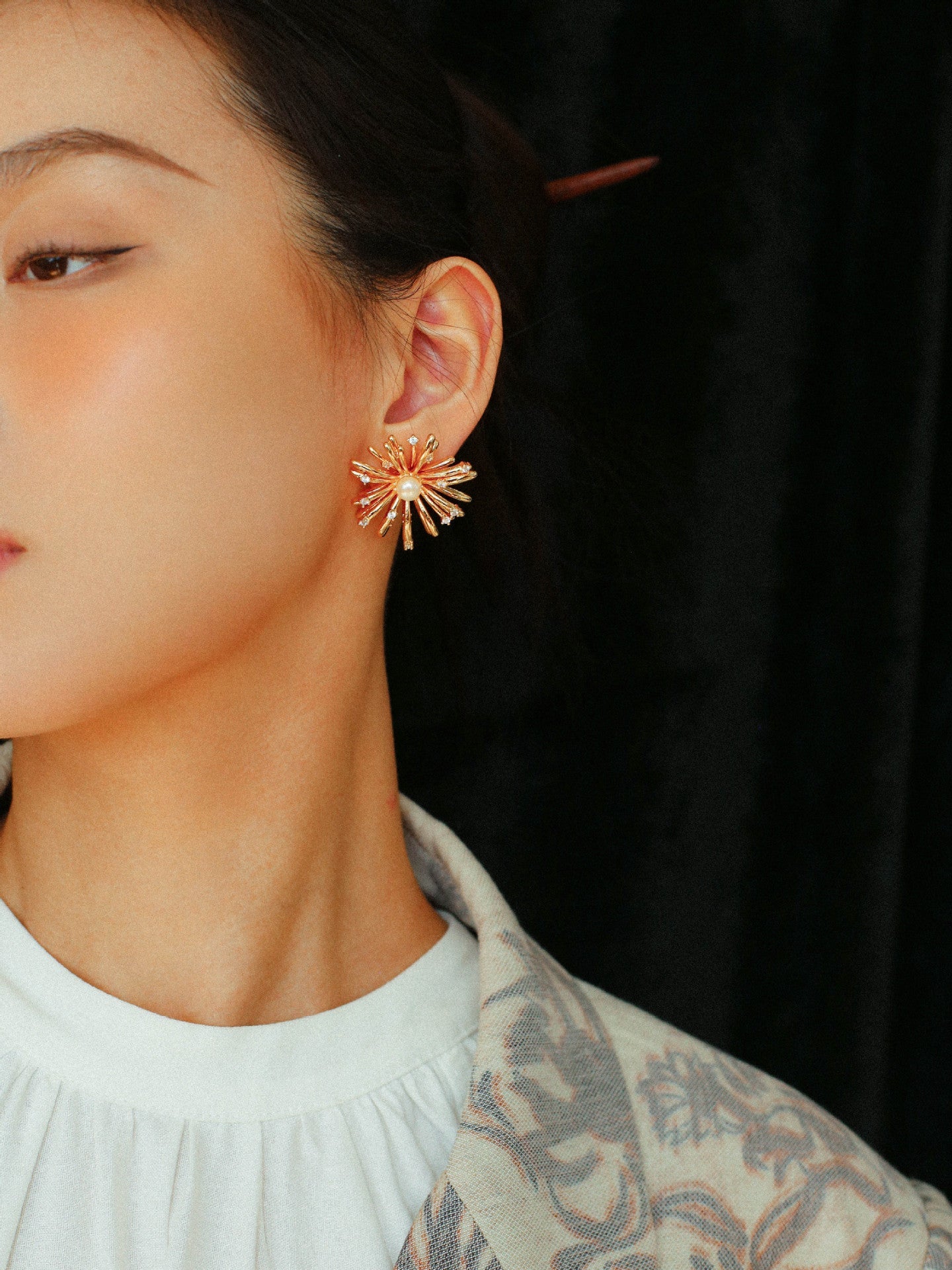 Celestial Fireworks Pearl Earrings - floysun