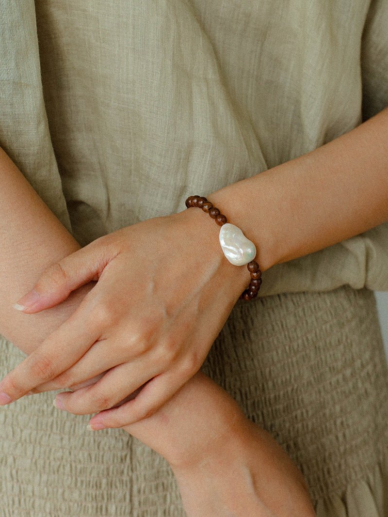 Cloud Whisper Baroque Pearl & Natural Wood Bead Bracelet - floysun