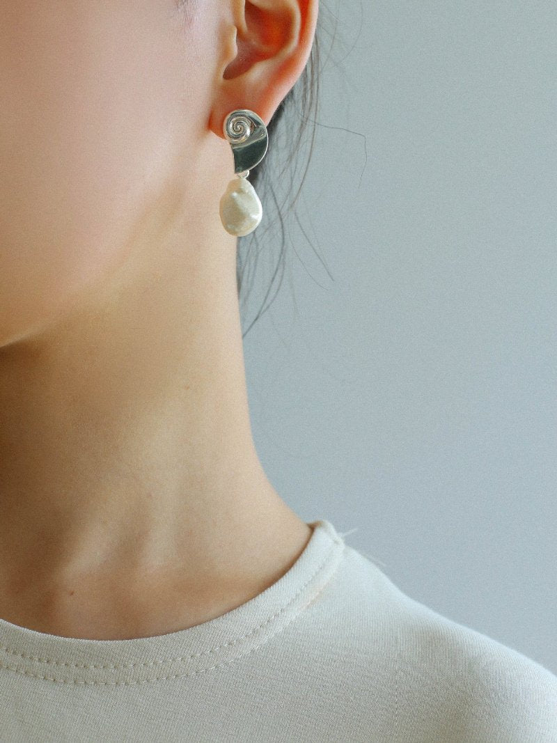Conch Baroque Artificial Pearl Drop Earrings - floysun