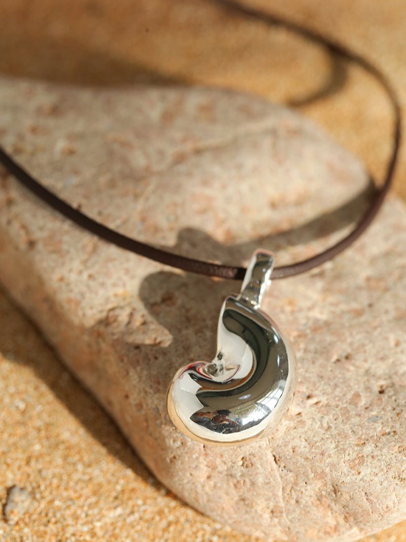 Conch Leather Striped Long Style Pendant Necklace - floysun