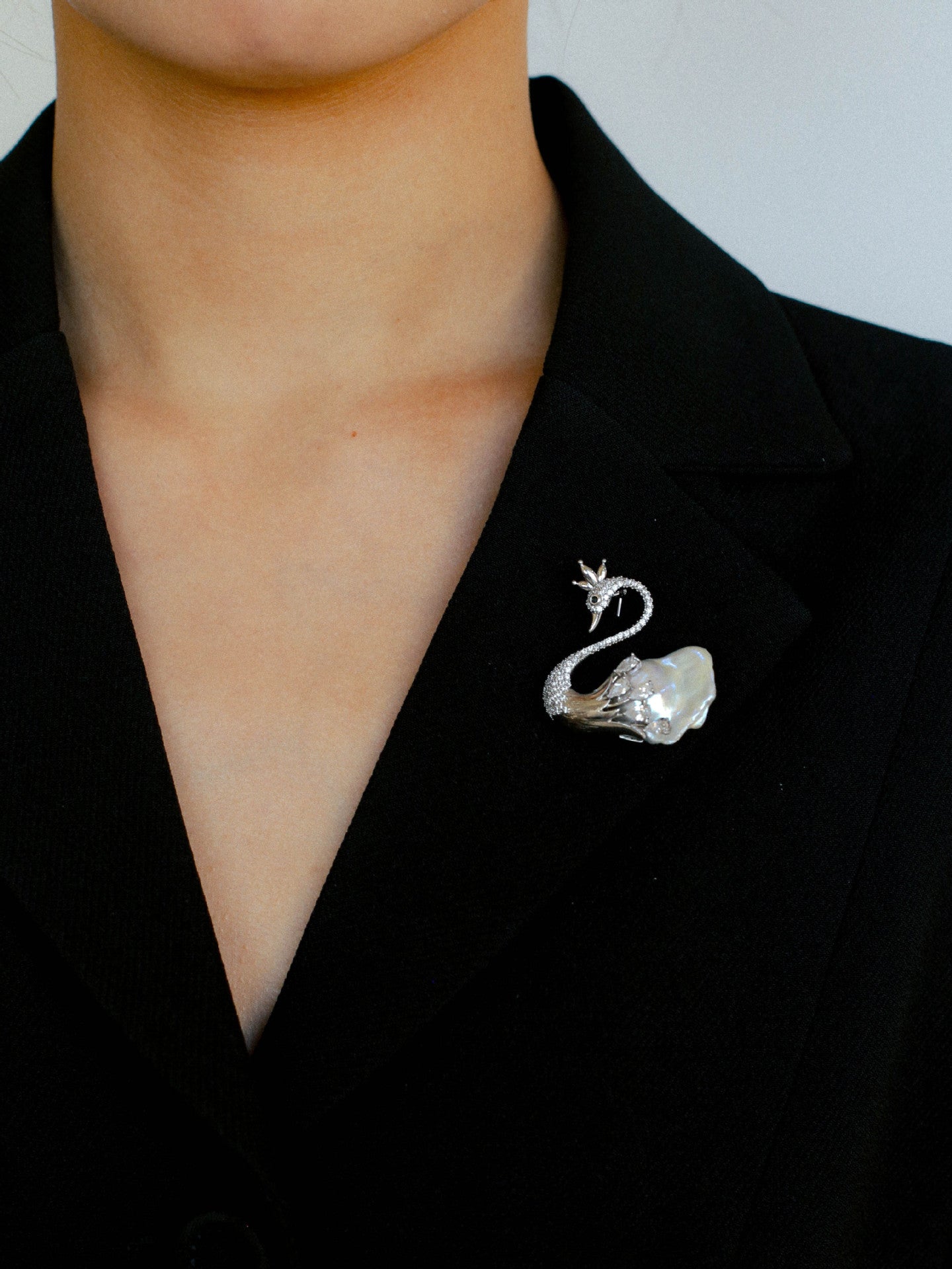 Diamond Swan Baroque Pearl Brooch - floysun