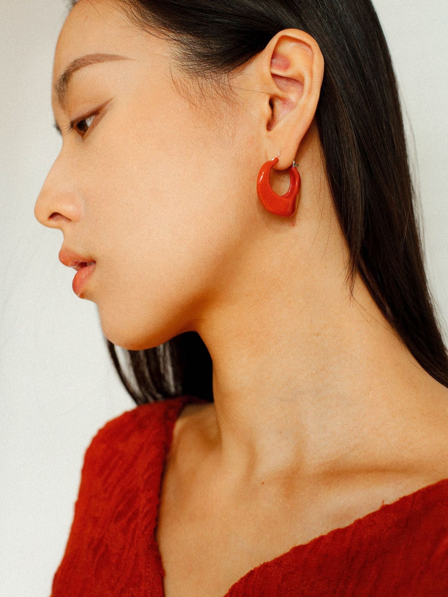 Enamel Twisted Geometric Hoop Earrings - floysun