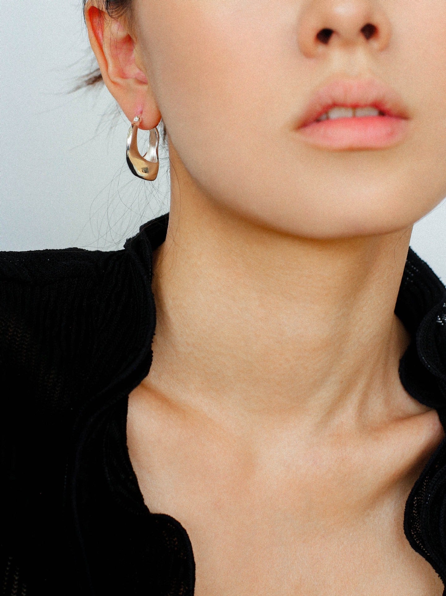 Enamel Twisted Geometric Hoop Earrings - floysun