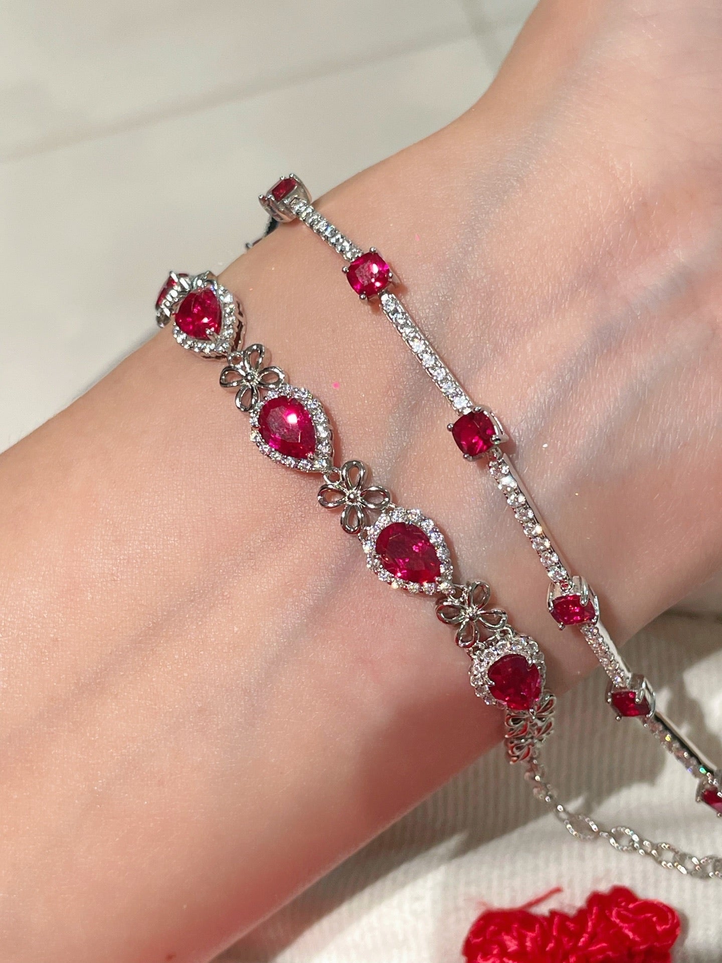 Exquisite Ruby Teardrop & Diamond Bracelet with Four - Leaf Clover Accents - floysun