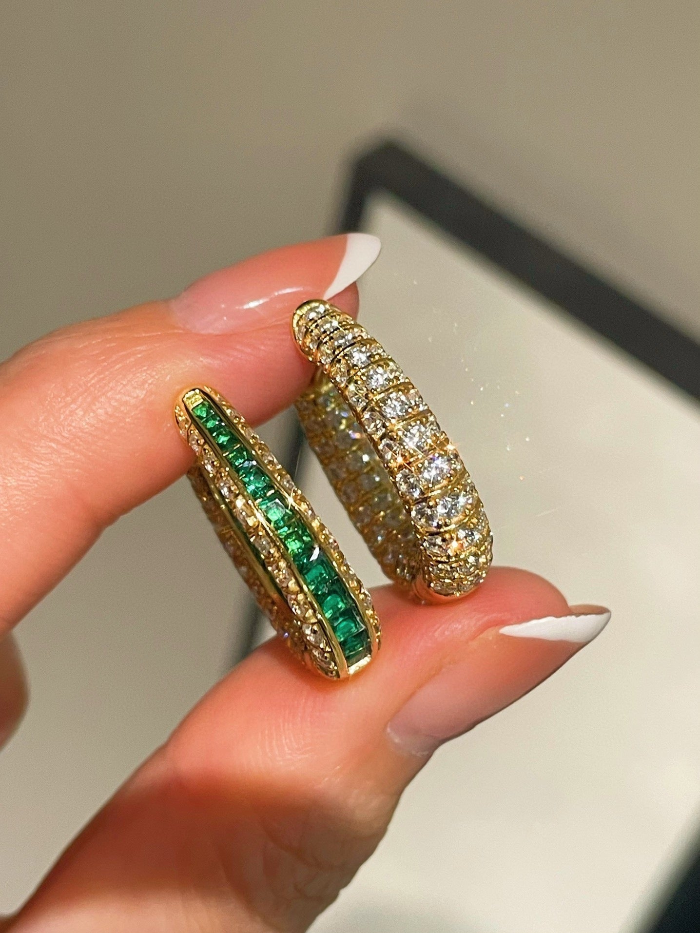 Full Diamond Emerald Serpent Hoop Earrings - floysun