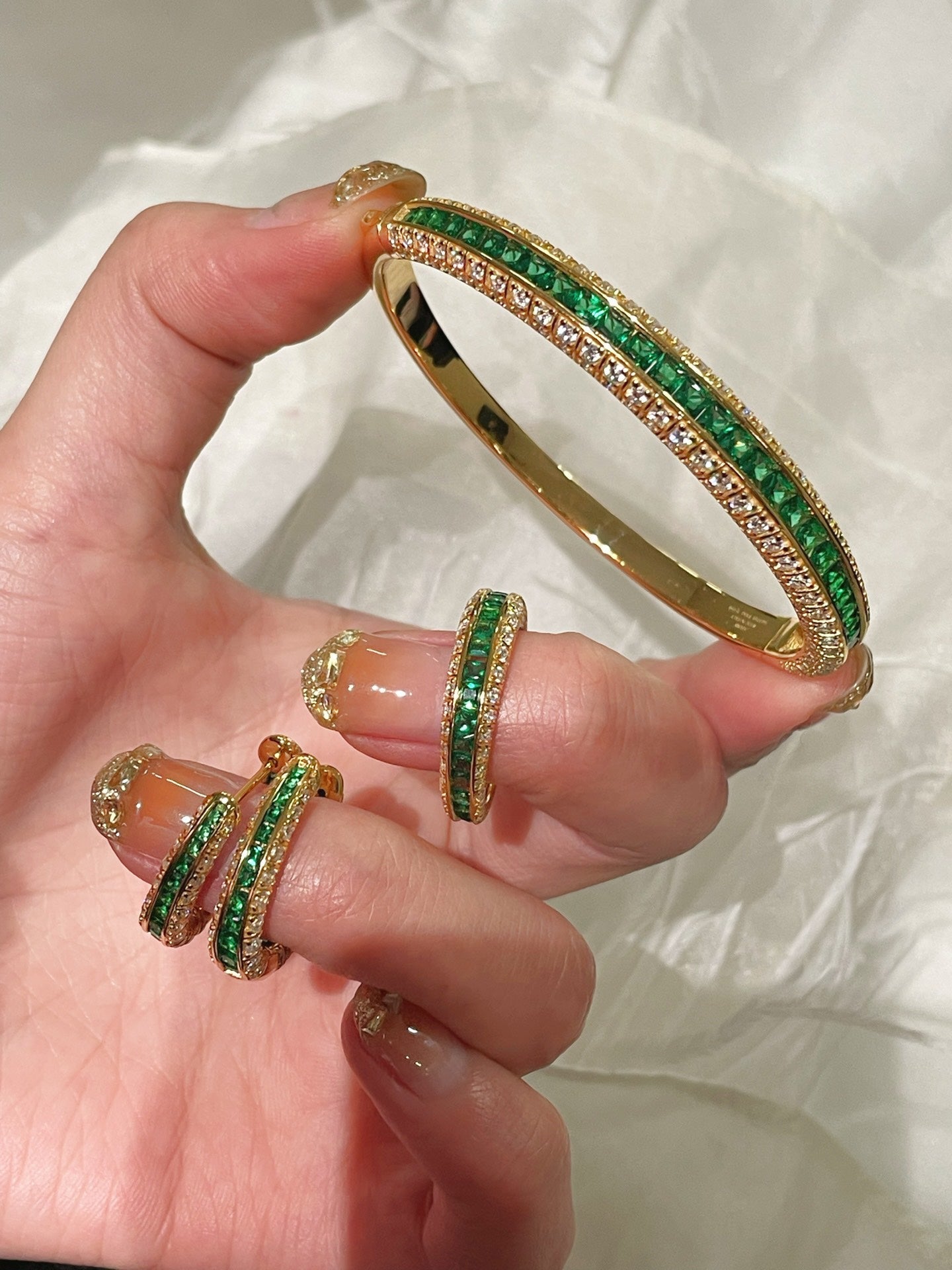 Full Diamond Emerald Serpent Hoop Earrings - floysun