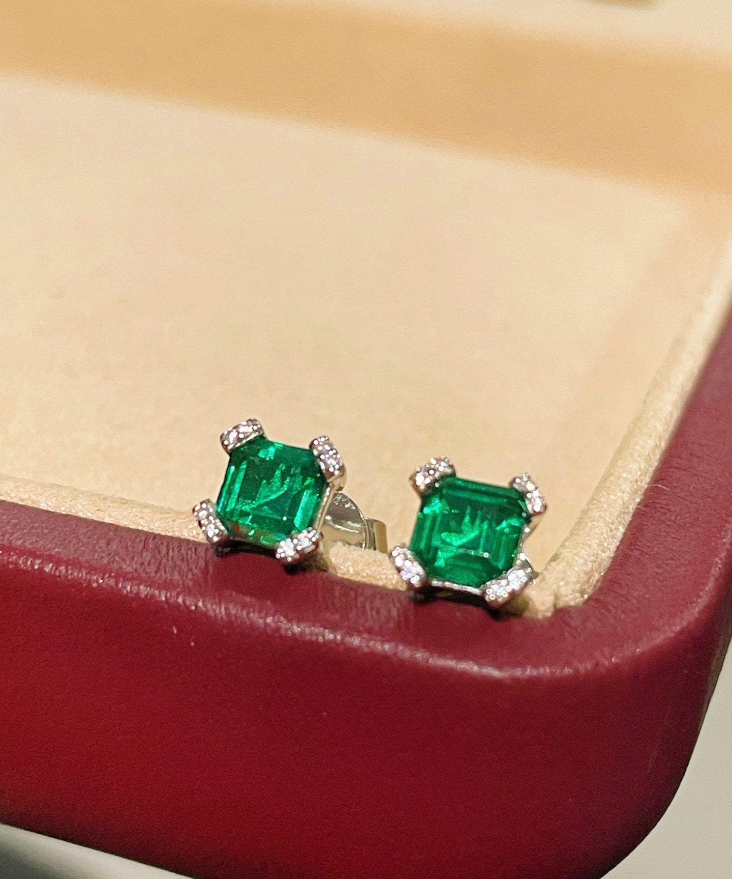 Full Pavé Four - Prong T - Cut Emerald Studs - floysun
