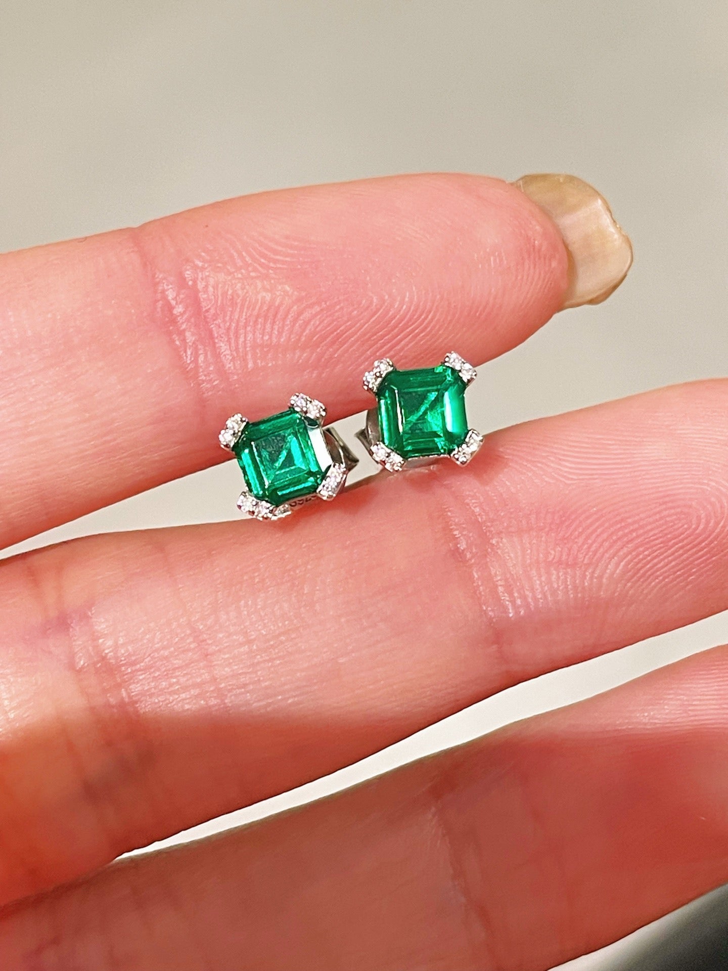 Full Pavé Four - Prong T - Cut Emerald Studs - floysun