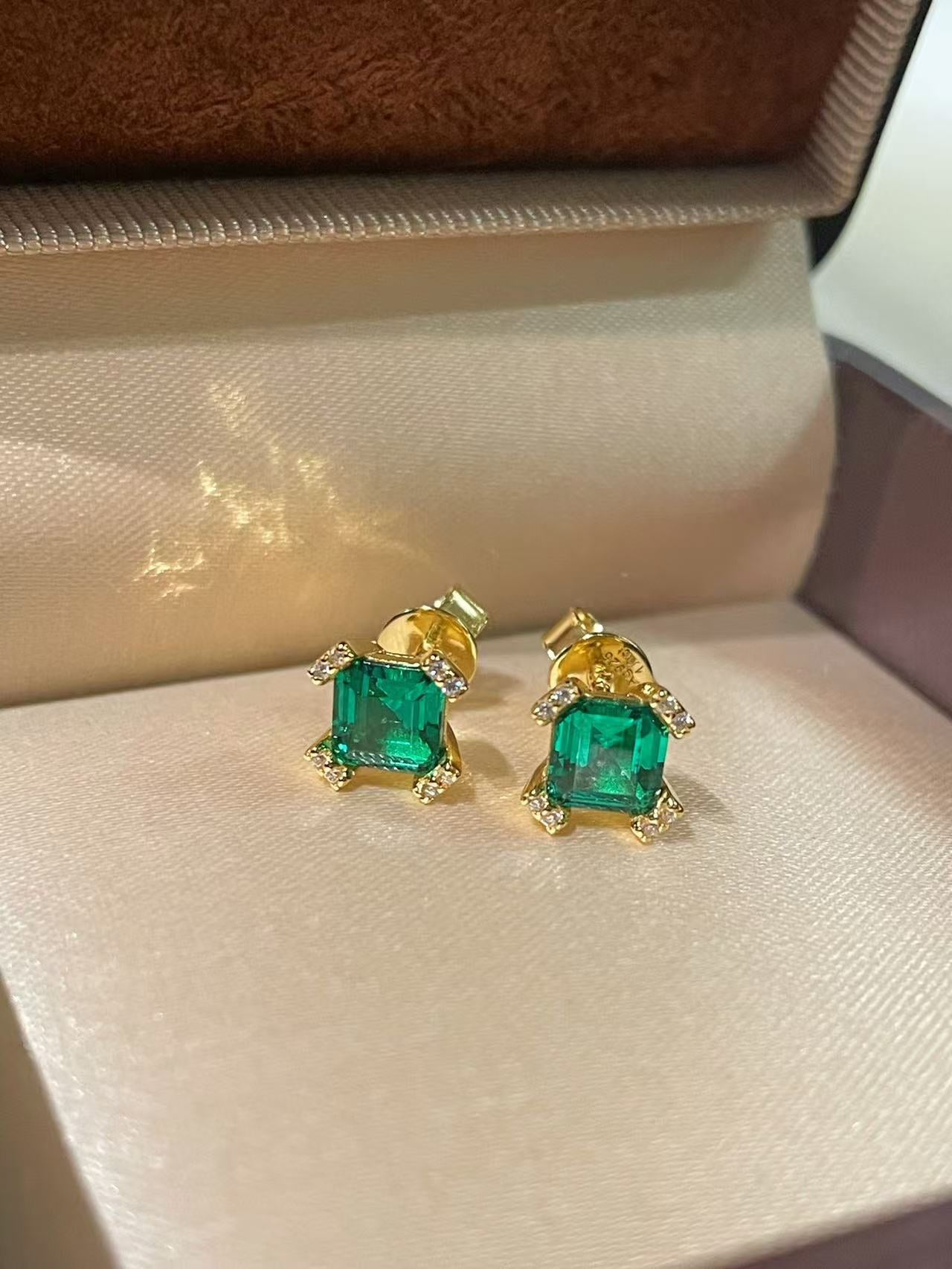 Full Pavé Four - Prong T - Cut Emerald Studs - floysun