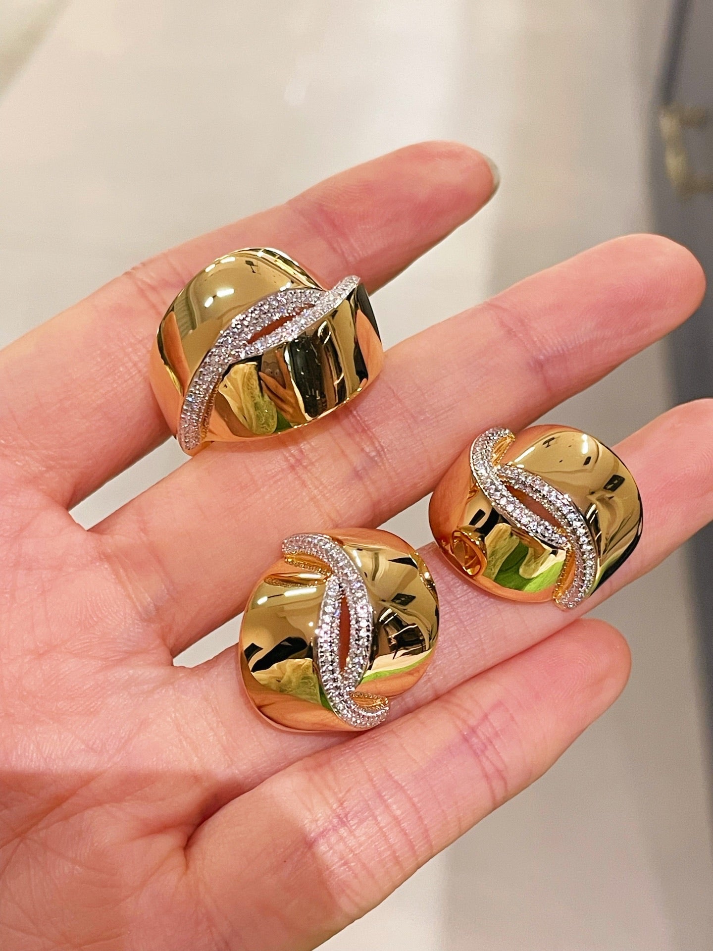 Glossy Cross Dome Studs - floysun