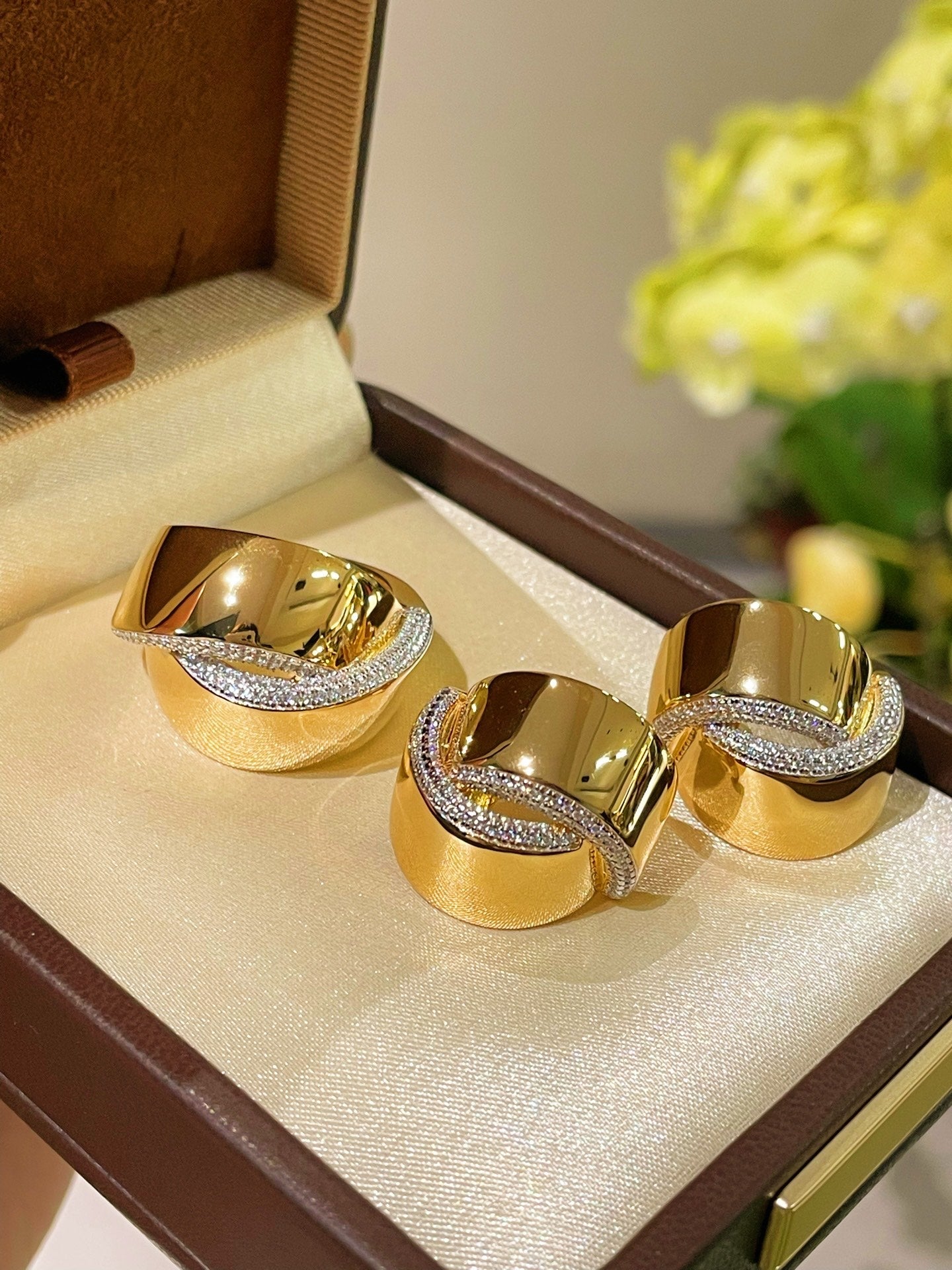 Glossy Cross Dome Studs - floysun