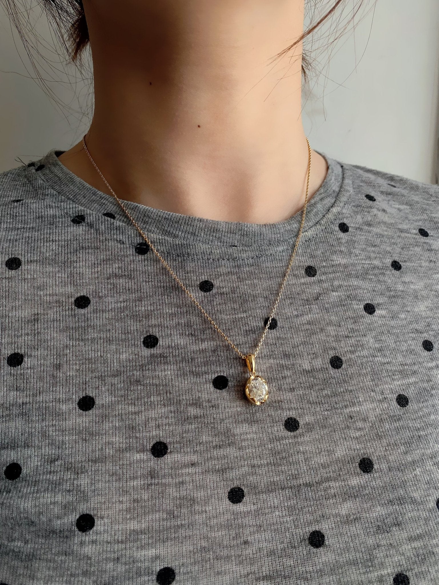 Golden Glow Solitaire Necklace - floysun