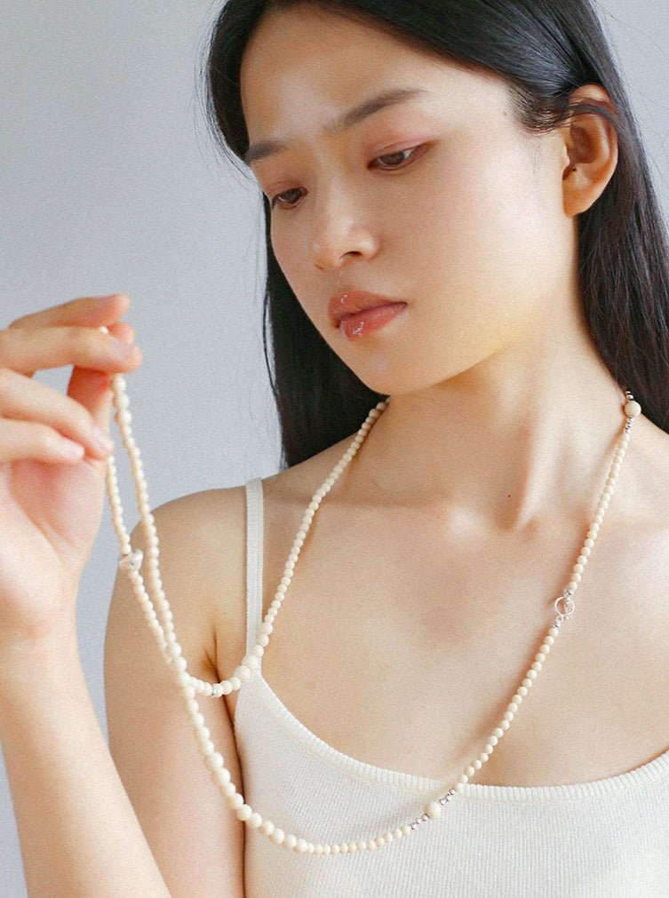 Gradient White Fossil and Silver Bead Long Beaded OT Clasp Necklace - floysun