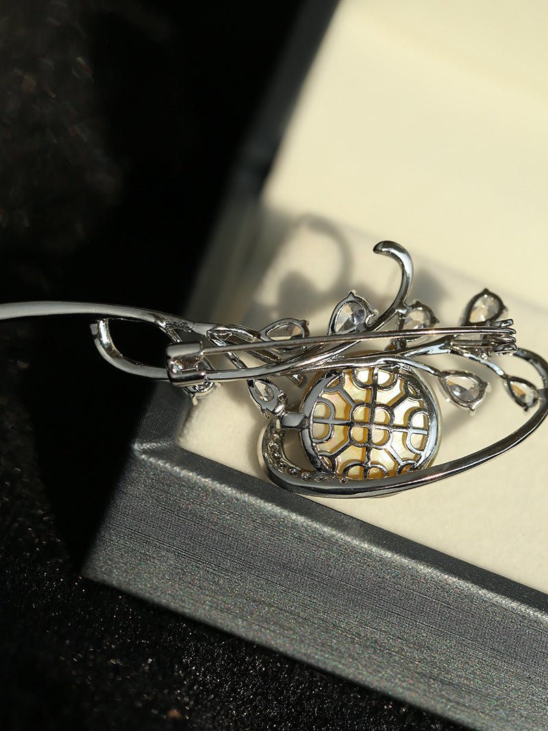 Gray Mabe Pearl Bouquet Brooch Elegant & Timeless Design - floysun