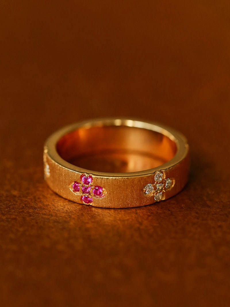 Handcrafted Brushed Clover Ring Pink Sapphires - floysun