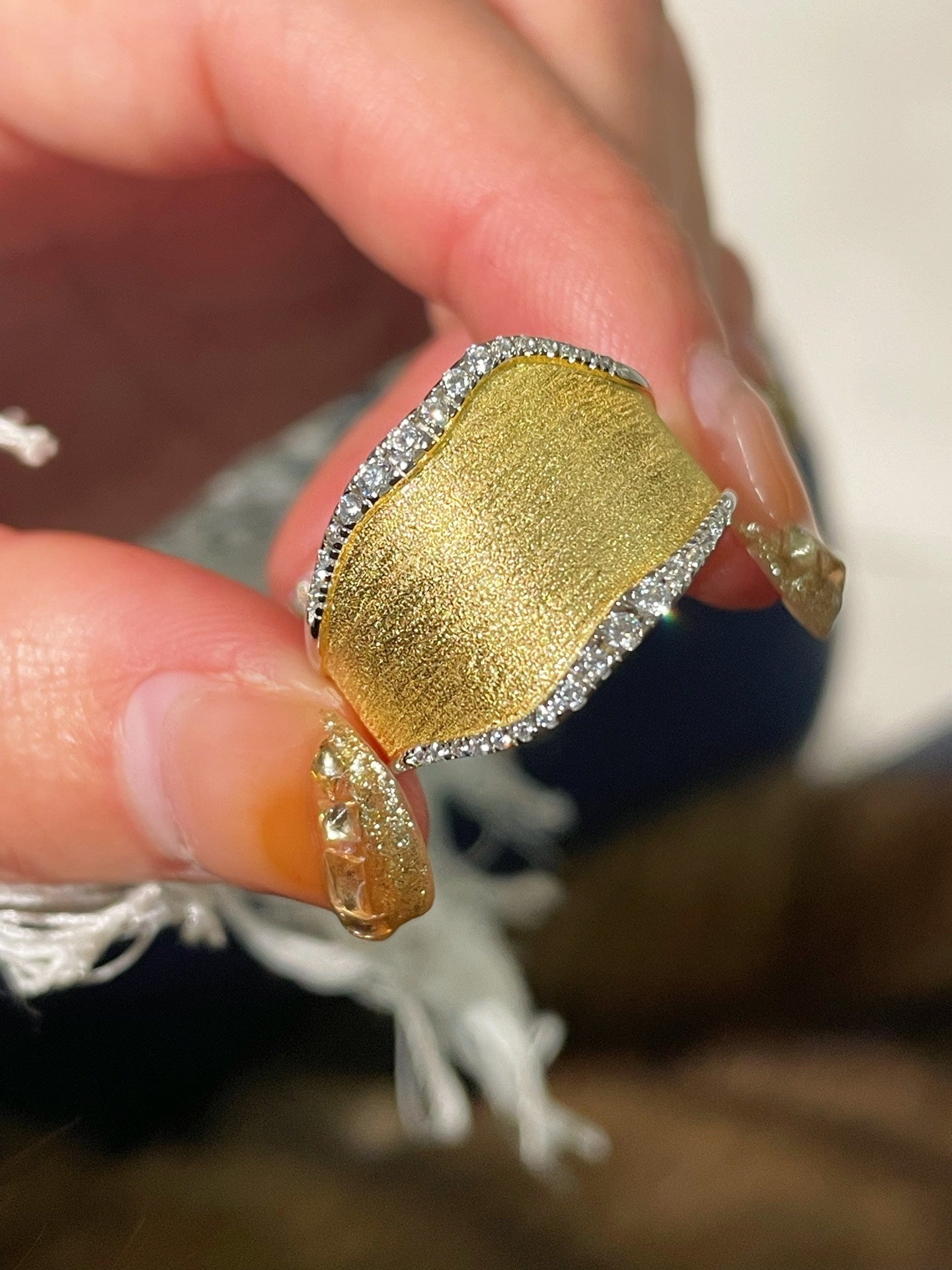 Handmade Brushed Wideband Sparkling Diamond Ring - floysun