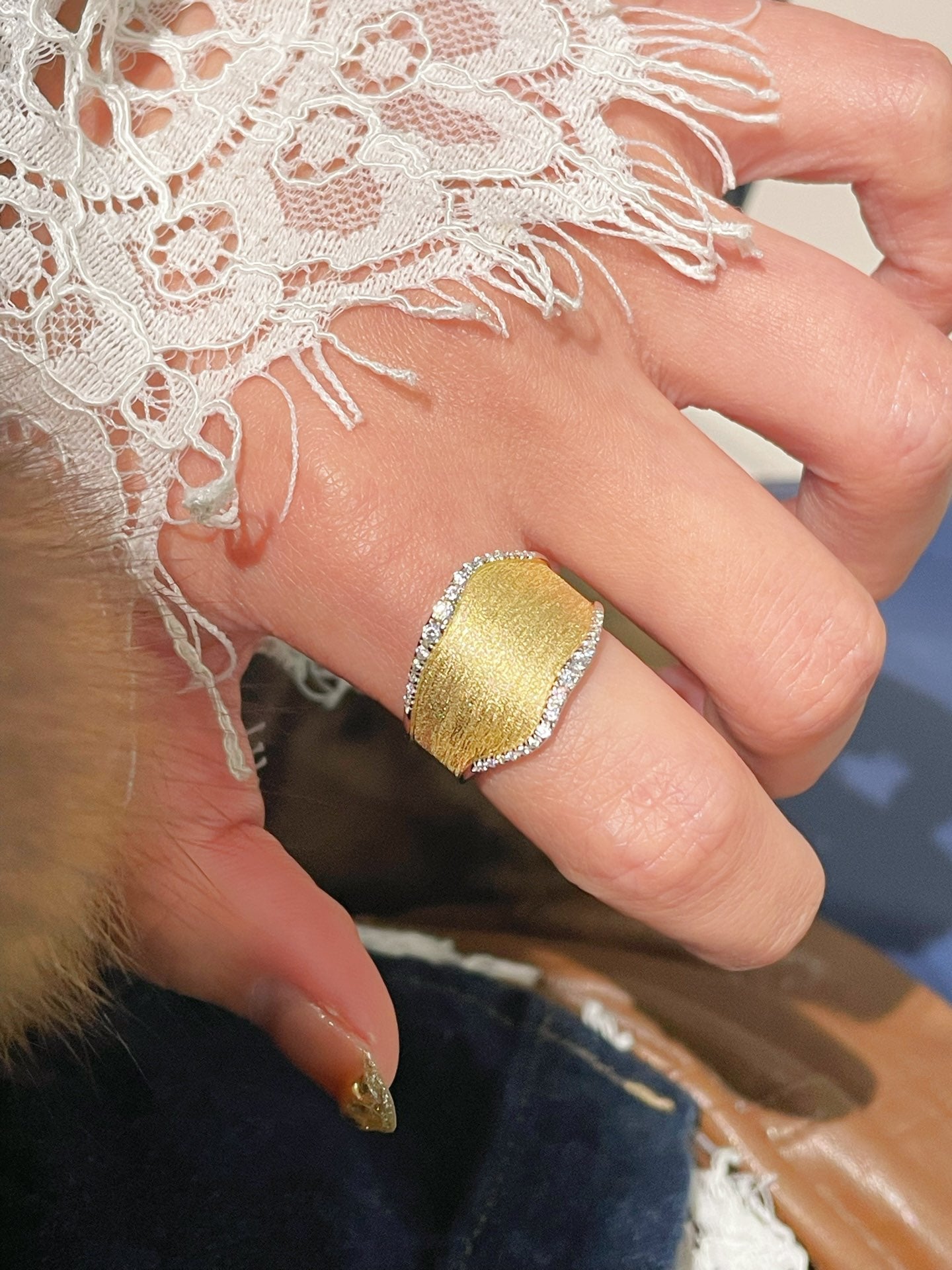 Handmade Brushed Wideband Sparkling Diamond Ring - floysun
