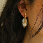 Hooked Branch Baroque Pearl Stud Earrings - floysun