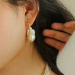 Hooked Branch Baroque Pearl Stud Earrings - floysun