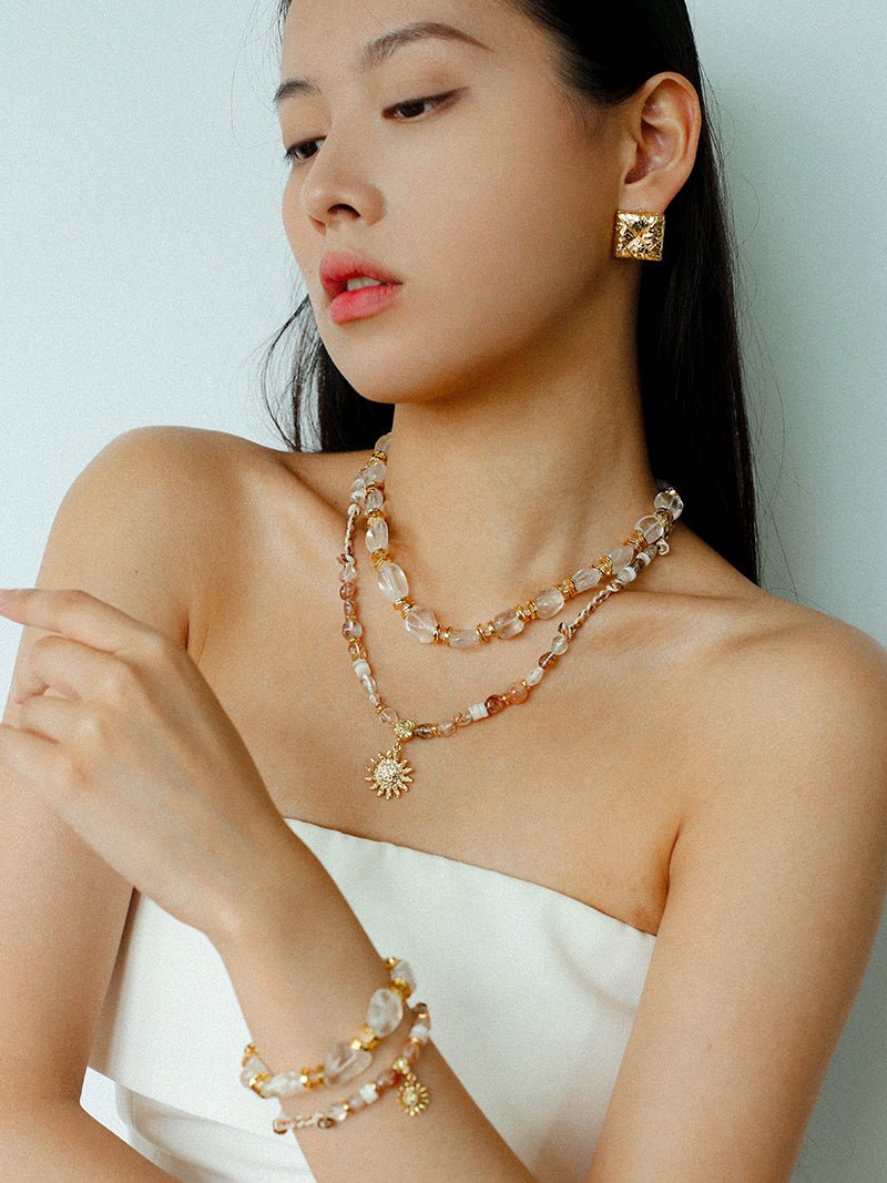 Irregular White Crystal Bracelet with Gold Flakes - floysun