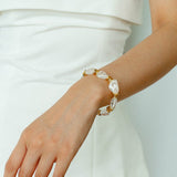 Irregular White Crystal Bracelet with Gold Flakes - floysun