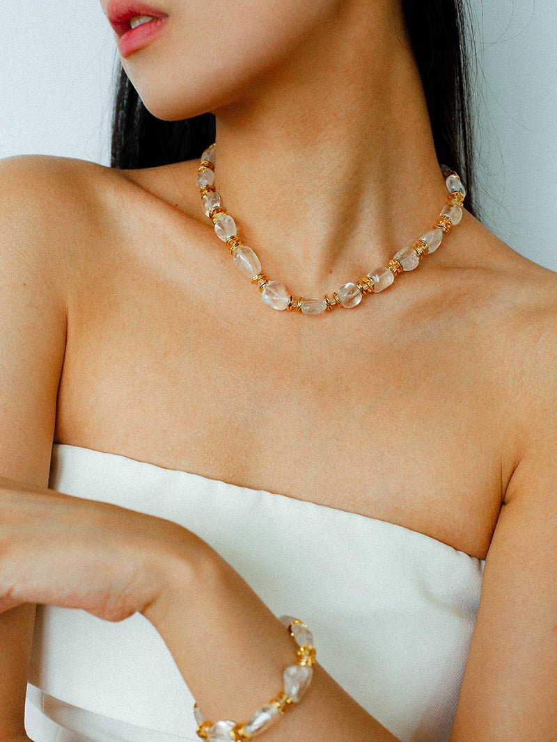 Irregular White Crystal Necklace with Gold Flakes - floysun